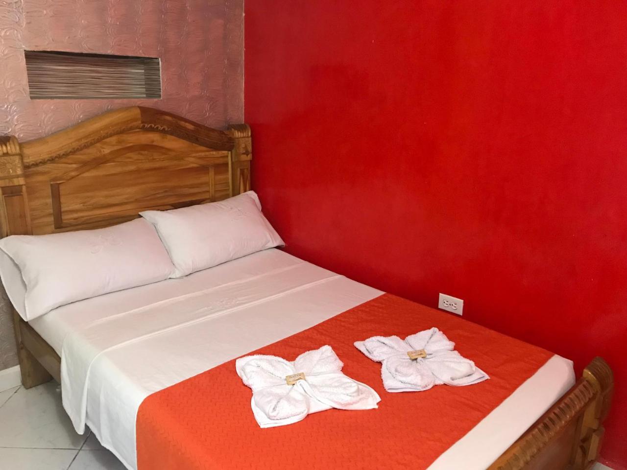 Hotel Las Guacamayas Guatapé 外观 照片