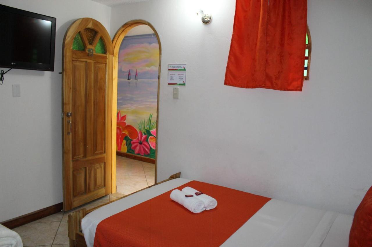 Hotel Las Guacamayas Guatapé 外观 照片